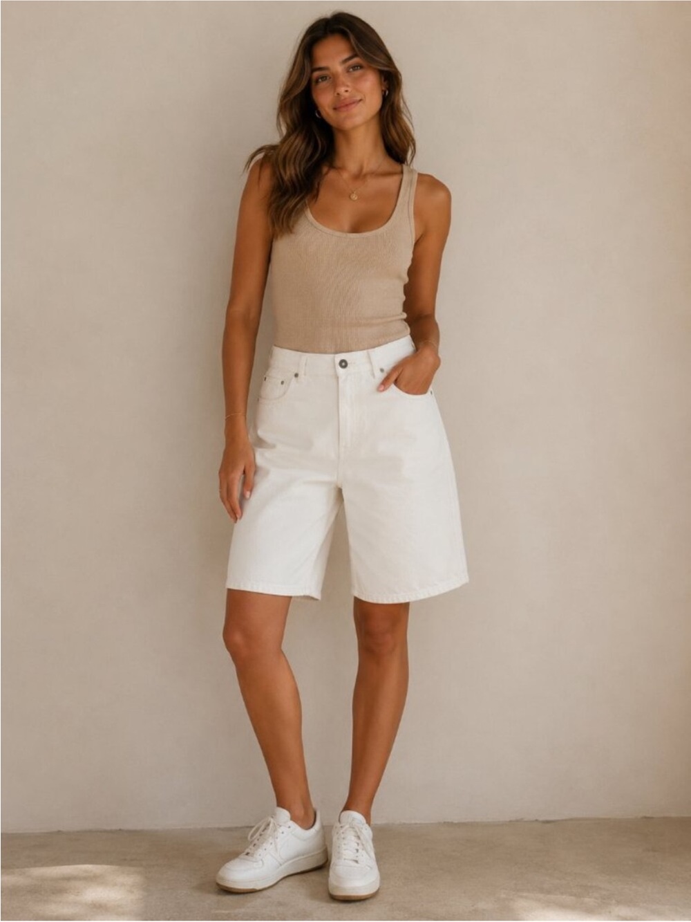 Madewell V-Waist Bermuda Shorts in Tile White Denim